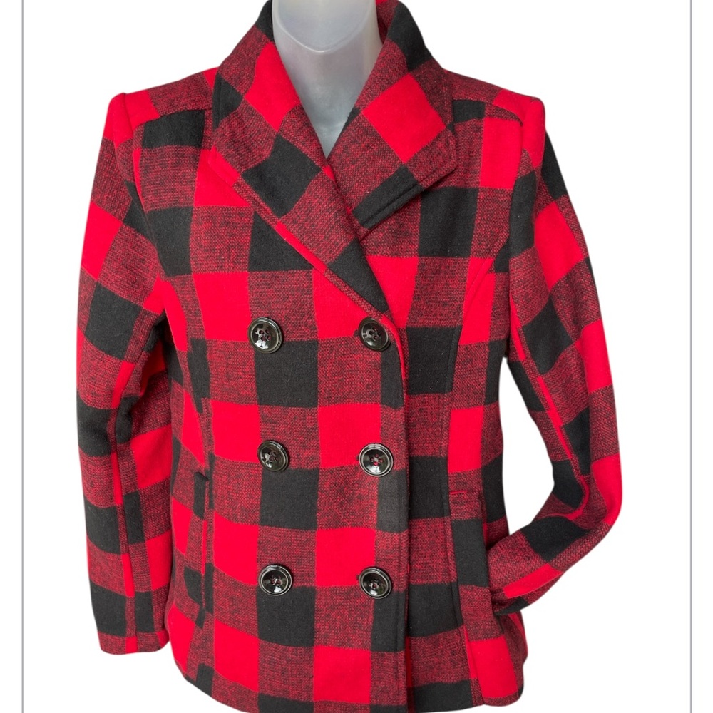 Buffalo plaid  coat  cabin core  jacket size medium rustic black & Red